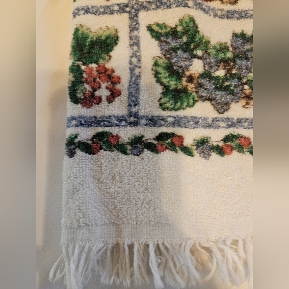 Hand Crafted handmade  green crochet top kitchen dish towels strawberry rustic - Picture 5 of 16